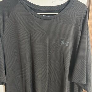 Under Armour Men's Charcoal Short Sleeve Tee